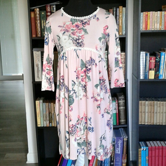 egy Dresses & Skirts - Pink Floral Boho Mini Dress POCKETS S